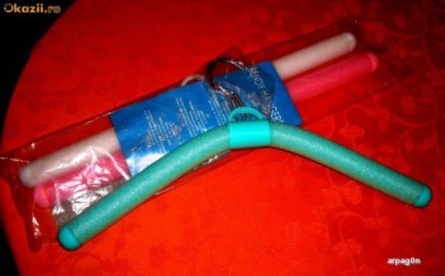 Valize, umeraşe, cuiere şi compresoare, confiscate în vamă